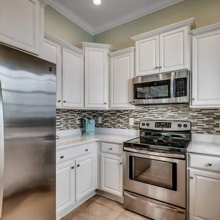 Lovely Volot * Saint-Tropez