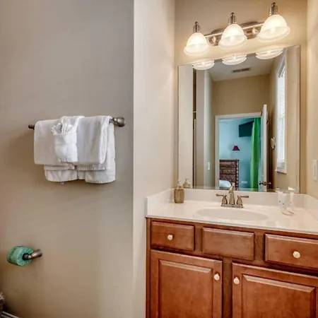 Semesterbostad Lovely Volot